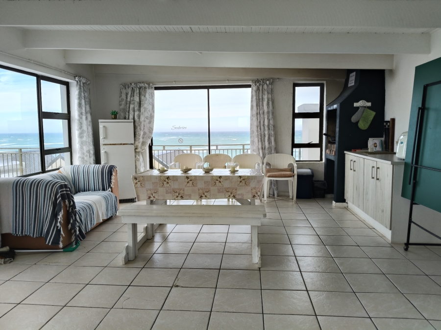 12 Bedroom Property for Sale in Paradise Beach Eastern Cape